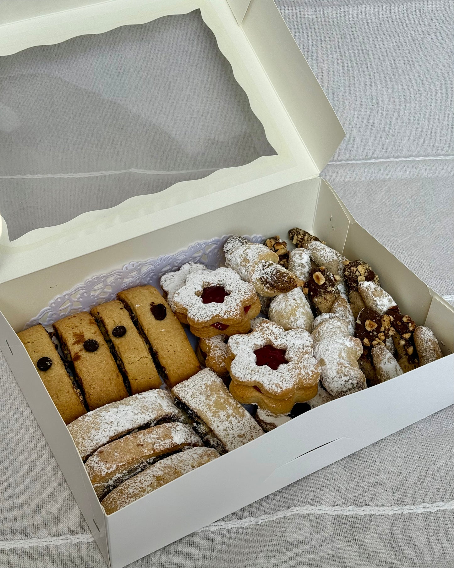 Assorted Cookie Box