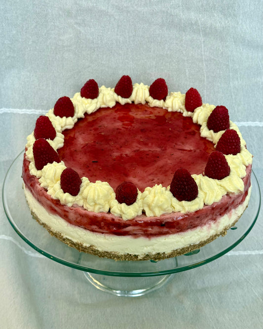 Raspberry Mousse No-Bake Cheesecake